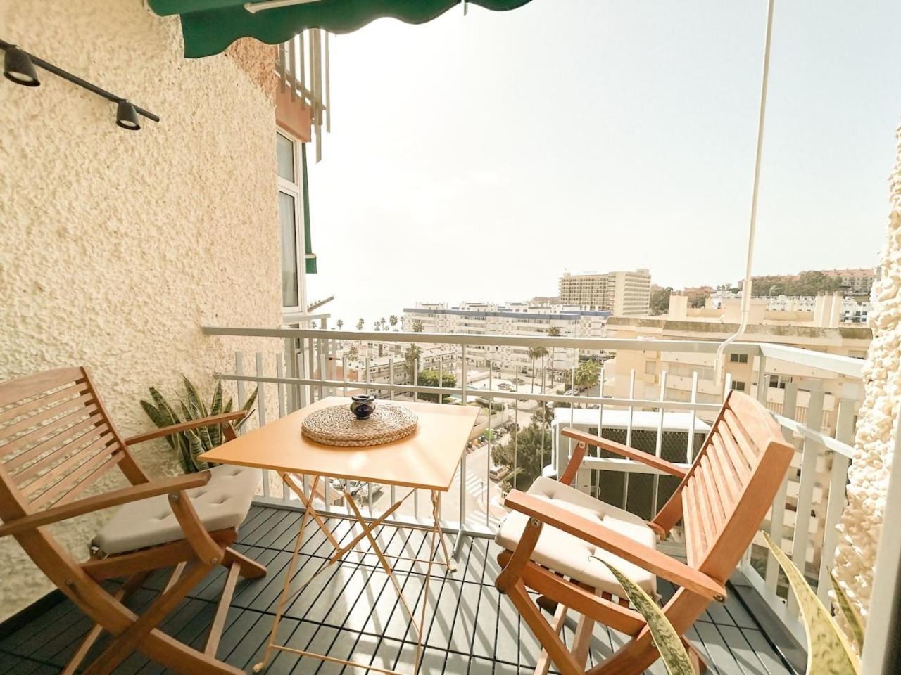 Vistas Al Mar A 1 Min De Playa Con Parkig Gratis Lägenhet Benalmádena Exteriör bild