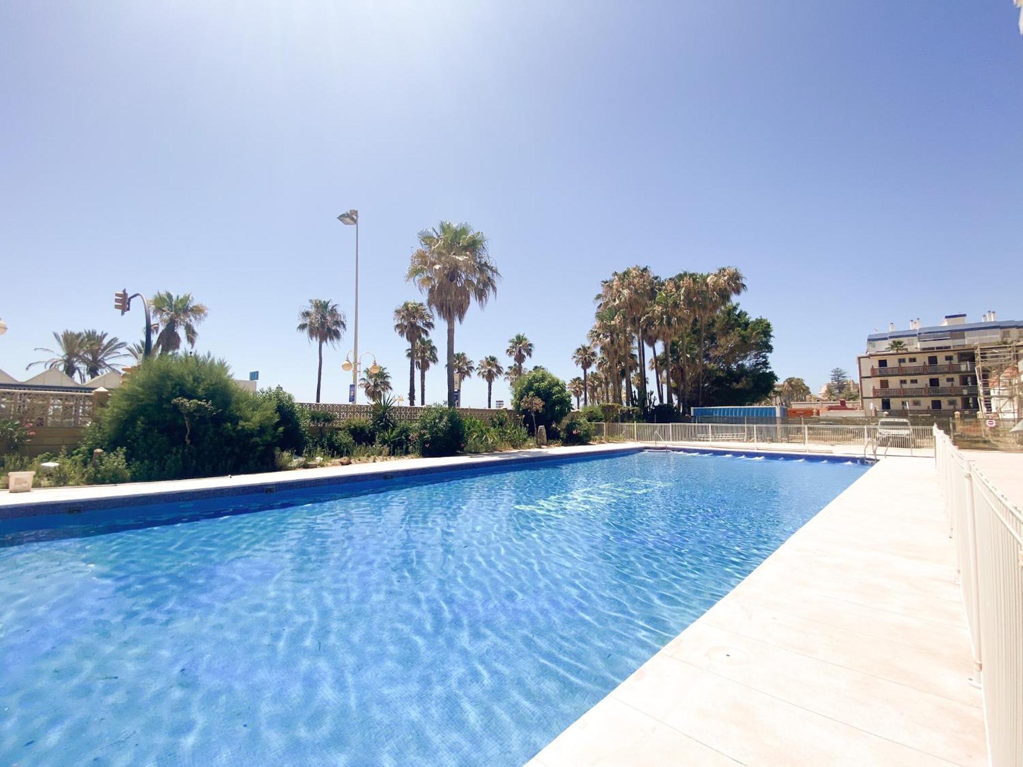 Vistas Al Mar A 1 Min De Playa Con Parkig Gratis Lägenhet Benalmádena Exteriör bild
